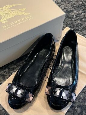 Burberry Black Patent Leather Bow Flats with Check Accent